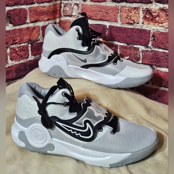 Nike KD Trey 5 White N Black N Wolf Gray Mens Size 13 Brand New - Picture 3 of 7
